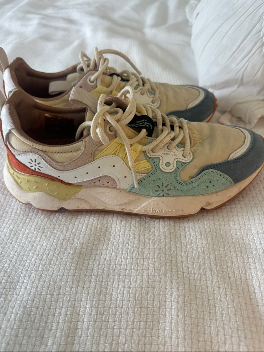 Women’s Flower Mountain Hiking Shoes - Picture 9 of 9